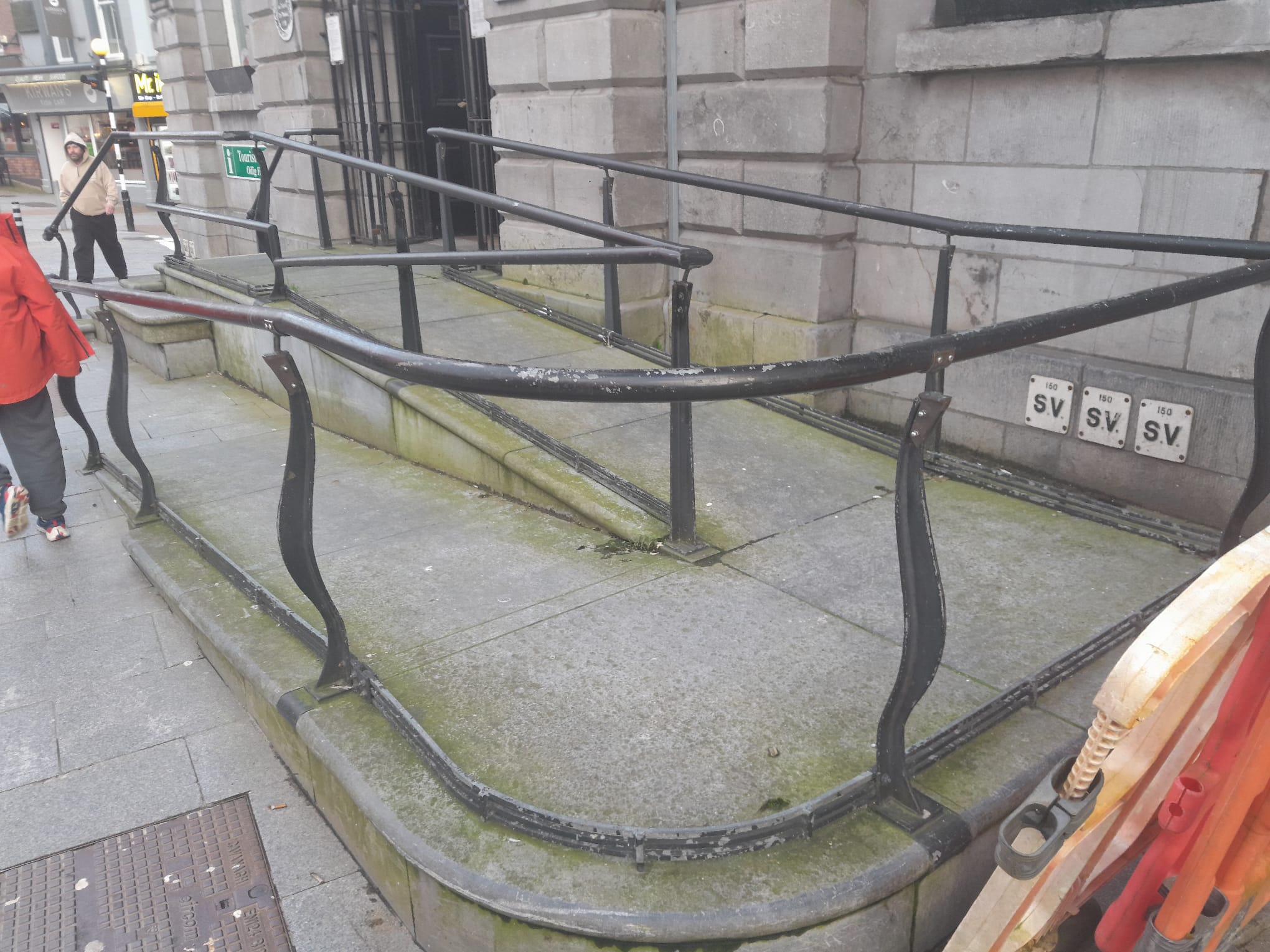 Drogheda-Spring-Clean-Tourist-Office