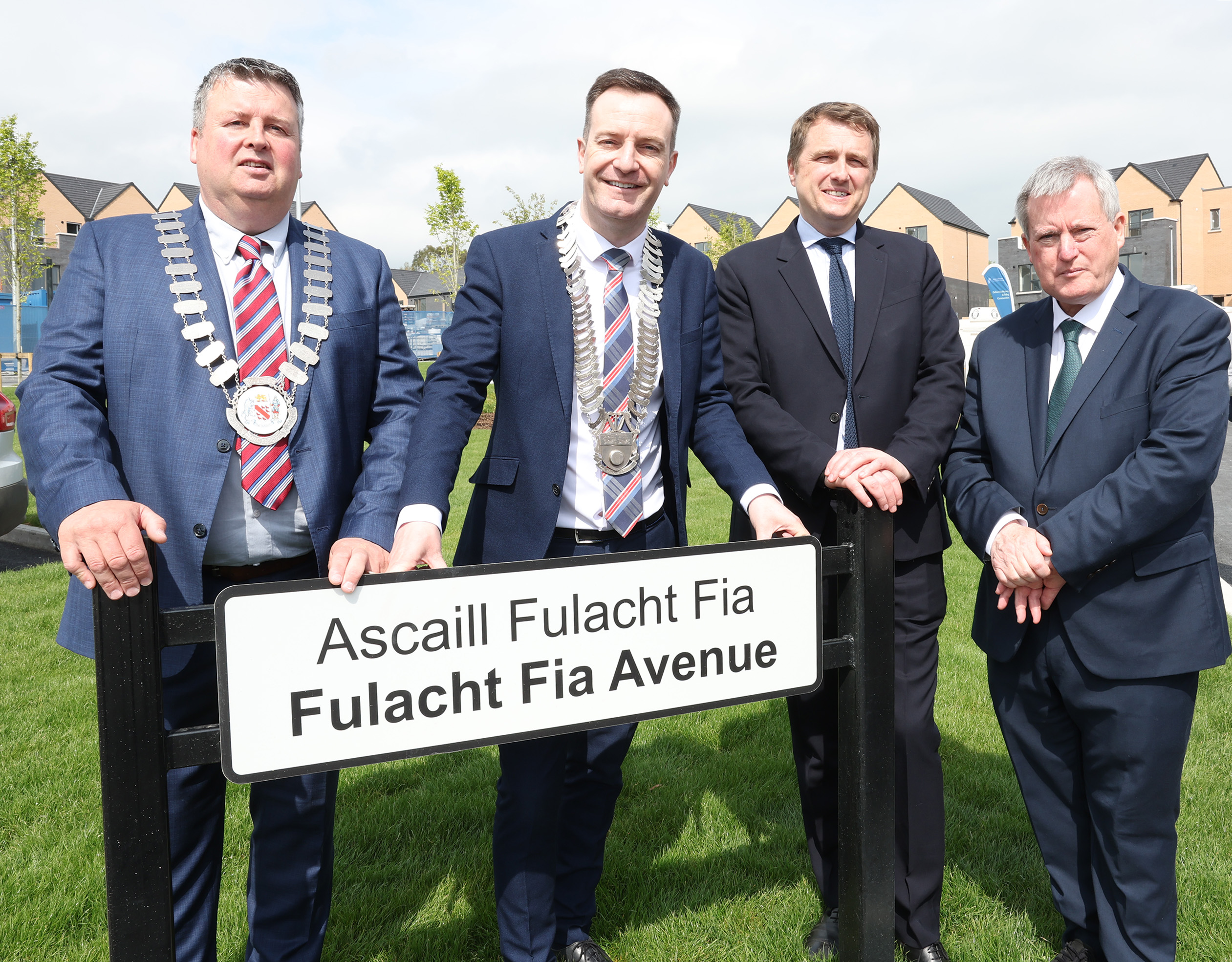 Minister-Visits-Louth_Housing-01-05-26-(3)