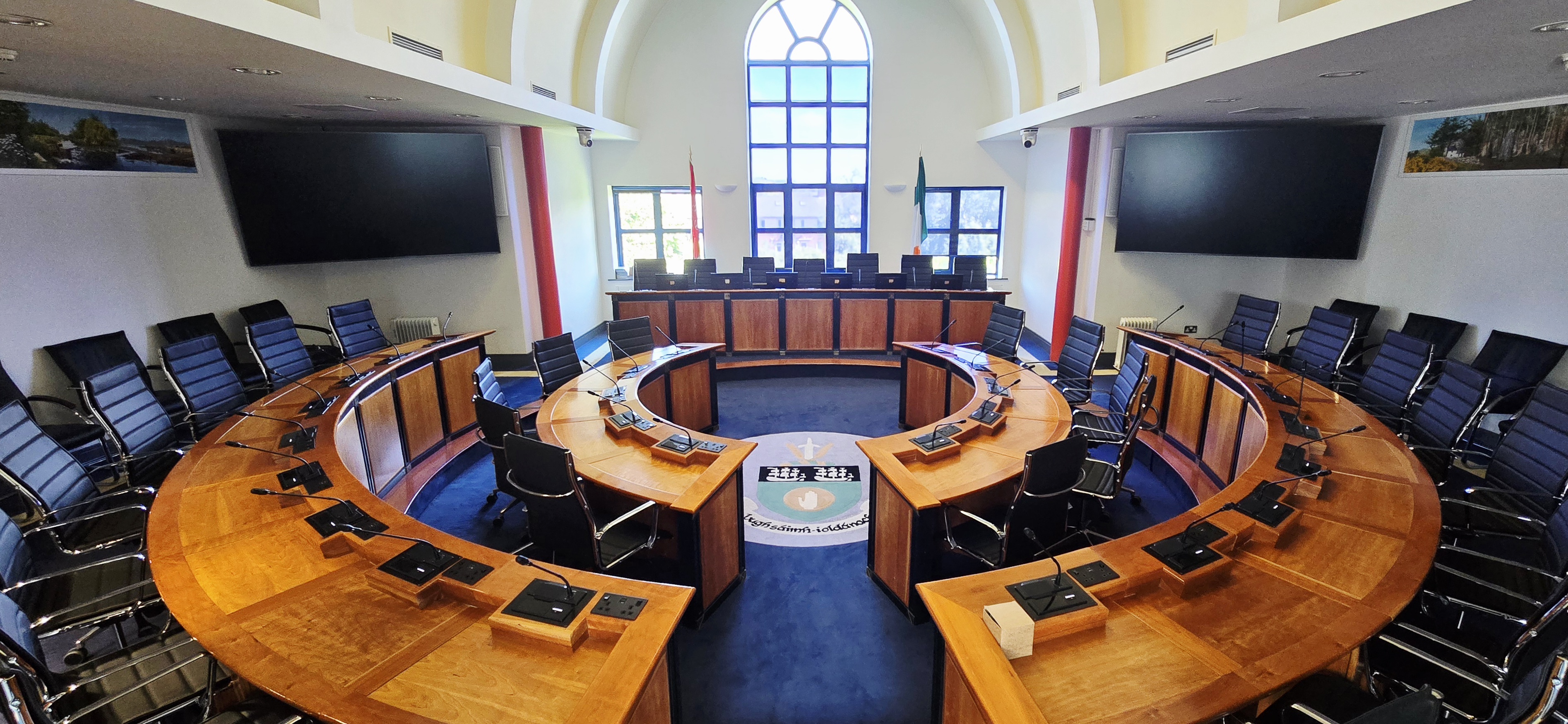 council-chamber-3