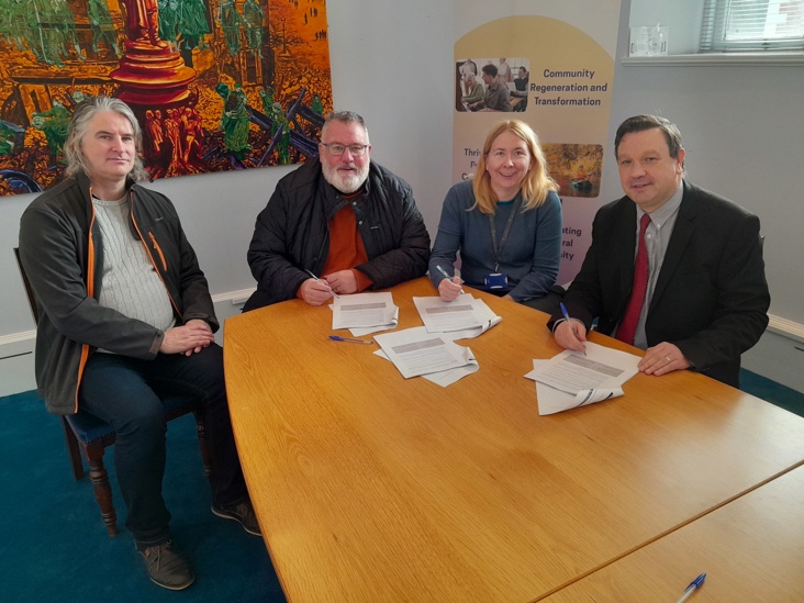 20251127_youth-leadership-contract-photo 20251127_youth-leadership-contract-photo