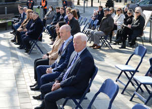 Crowd Dundalk Covid Remembrance thumbnail