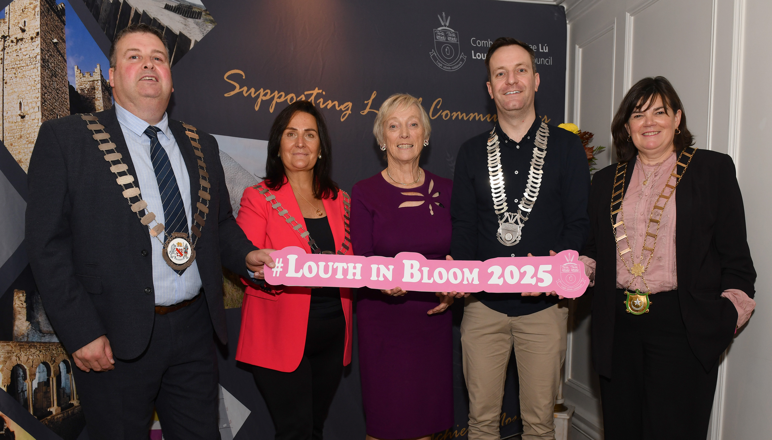 Cllr Robert Nash, Cllr Dolores Minogue, Cllr. Seán Kelly, Cathaoirleach Louth County Council and Cllr. Michelle Hall, Mayor of Drogheda with guest speaker, Eanna Ní Lamhna at the Louth in Bloom awards ceremony held in Bellingham Castle. Photo by Ken Finegan/Newspics Photography AR-chair-gang